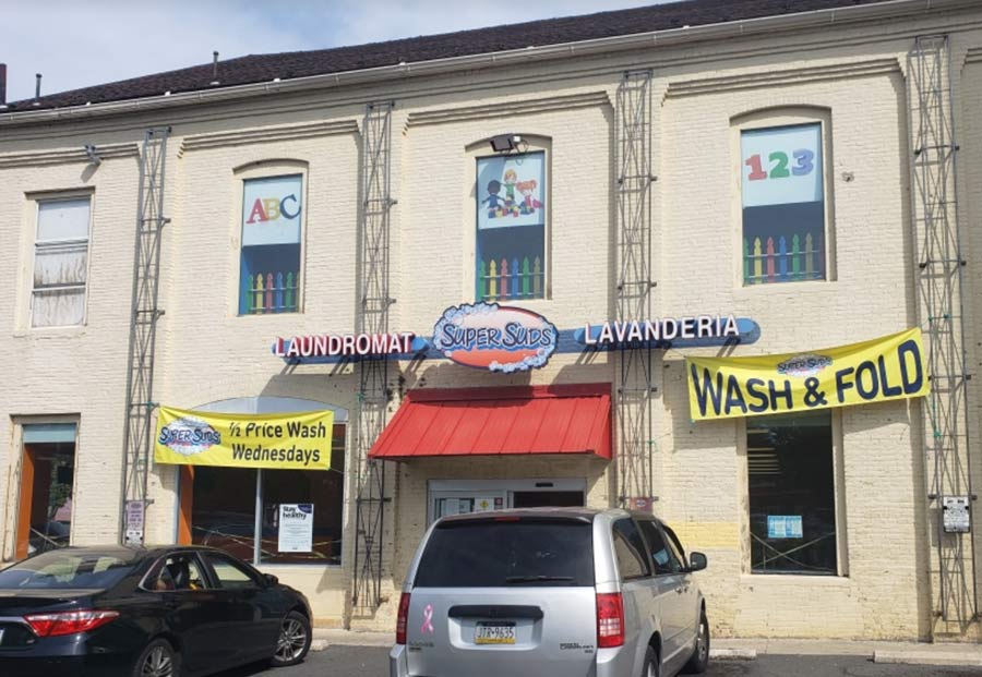SuperSuds Reading Laundromat - 8th St Location Exterior Photo